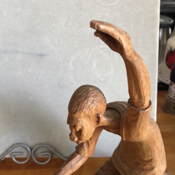 Vintage handmade,woodcarved,skillfully crafted by Laratte. - Picture 4 of 16